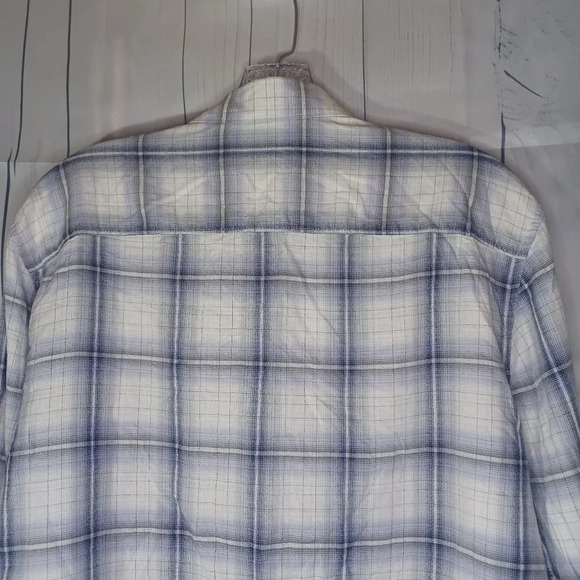 Calvin Klein 100% cotton mens  button-down shirt - Picture 9 of 10